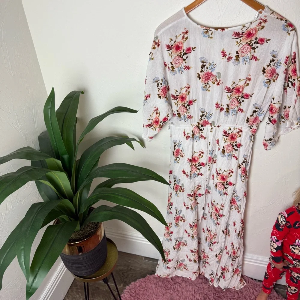 Flower Cream Maxi Dress - Picture 12 of 12